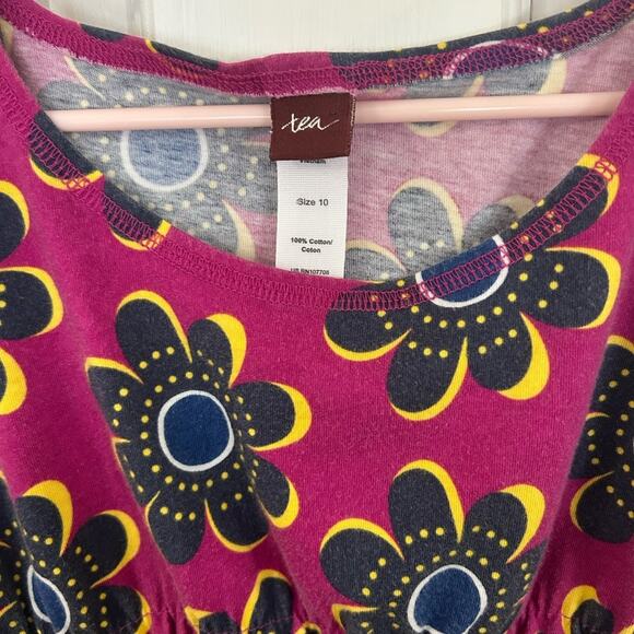 Tea size 10 purple floral design top - Picture 2 of 3